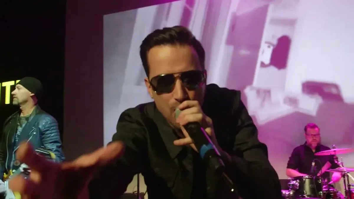 Acrobat U2 tribute