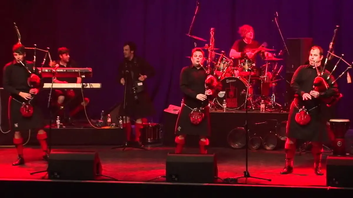 Red Hot Chilli Pipers 'Just for Willie' Live HD