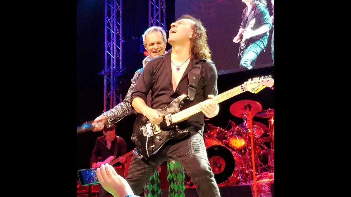 Al Estrada w/David Lee Roth 'Mean Street'