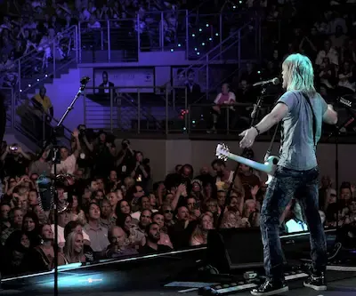 David performs with BOSTON in 2012