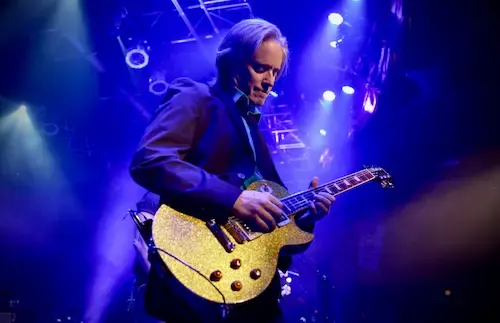Jonathan Gilcrest on guitar and keys
