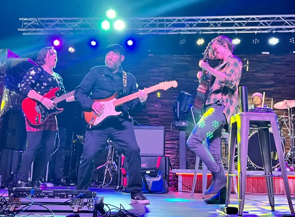 Book LINGER: A True 90s Tribute Band to The Cranberries